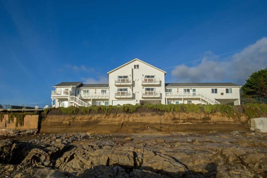 Oceanfront Hidden Gem At The Black Sands Inn Shelter Cove Exterior foto